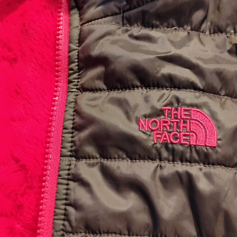 Reversible North face jacket. - image 3